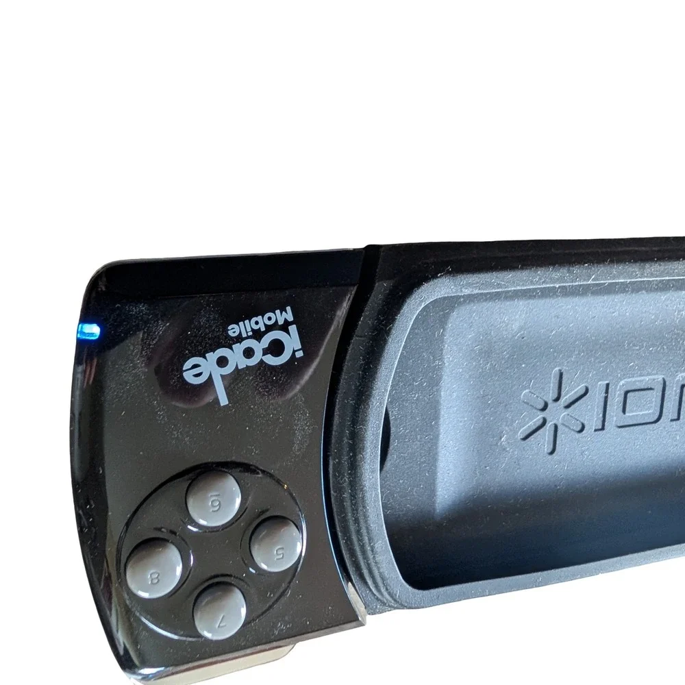 ION iCade Mobile Game Controller for iPhone & iPod touch Black Bluetooth Gaming